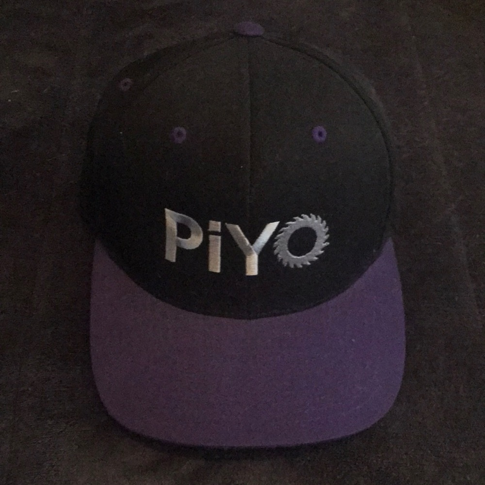 Piyo-Beachbody Hat
